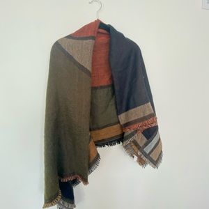 Multicolored geometric wrap scarf